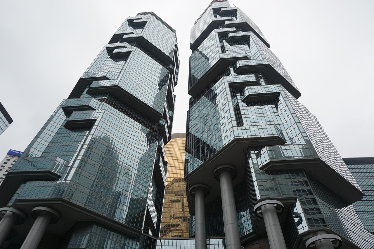 通报!澳门三中三网站入口,2025正版资料免费查询_重要观点的碰撞;难道不值得我们去思考、最新发布解释落实