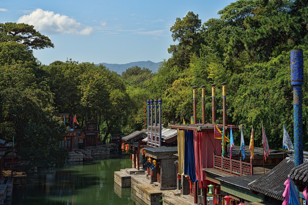 新疆5A级景区门票全免？假的—揭秘新疆旅游业的真实情况