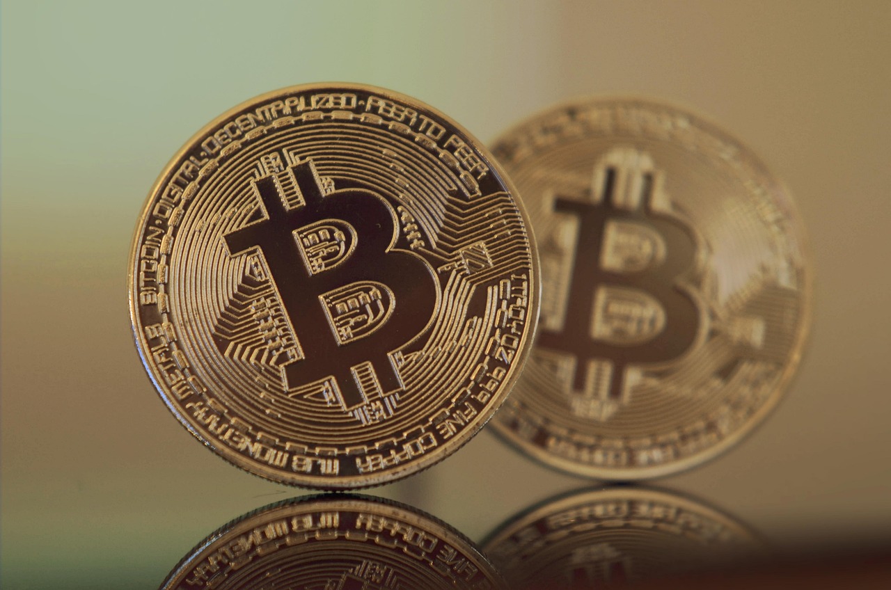 A股黄金板块全线下跌，市场波动下的黄金投资何去何从？